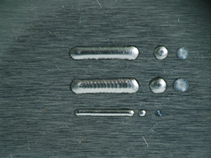 <a href='http://m.town21cn.com/product/3.htm' class='text_a'>模具激光焊機</a>修復(fù)鏡面模具效果